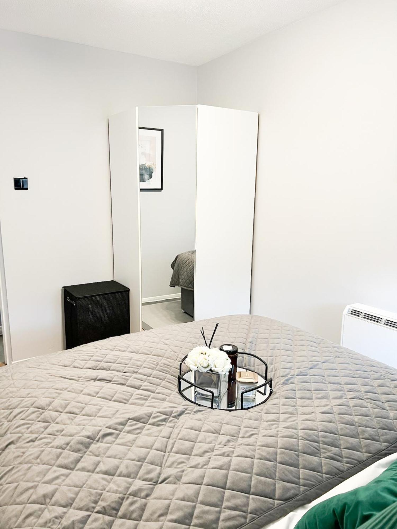 Beautiful Apartment In Beckton With Private Entrance And Garden London Ngoại thất bức ảnh